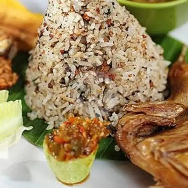 Paket T.O Ayam Goreng+Air Mineral | @Rex Food, Darmodiharjo