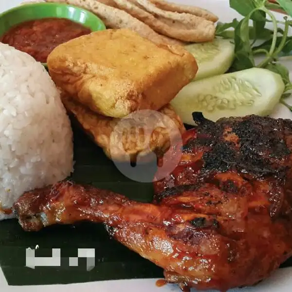 Paket Ayam Bakar(nasi,ayam,tahu/tempe,lalapan Sambal)sambel Bisa Request Mentah/mateng | Warung Muslim Adam, Waturenggong