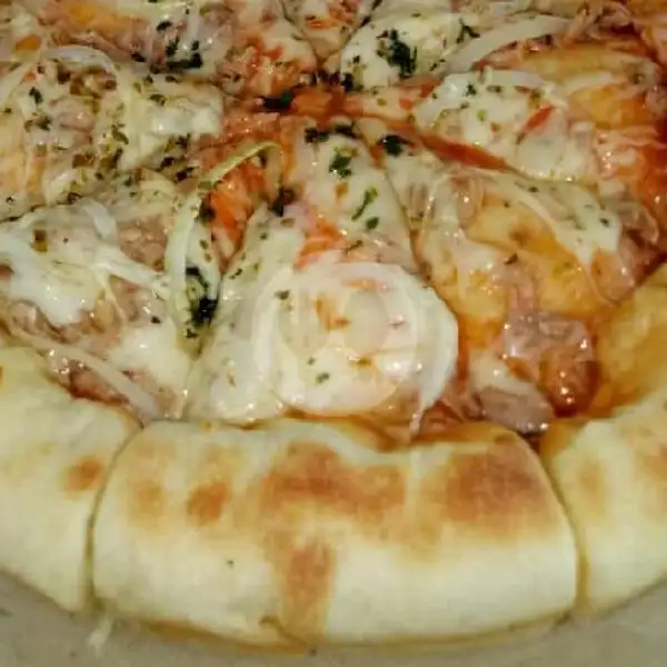 Extra Keju Pinggir Isi (medium), Untuk Pizza Ukuran Medium. | Pizza Dezzo, Giwangan