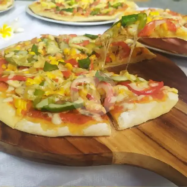 Large Veggie Garden Pizza | Wann's kitchen
