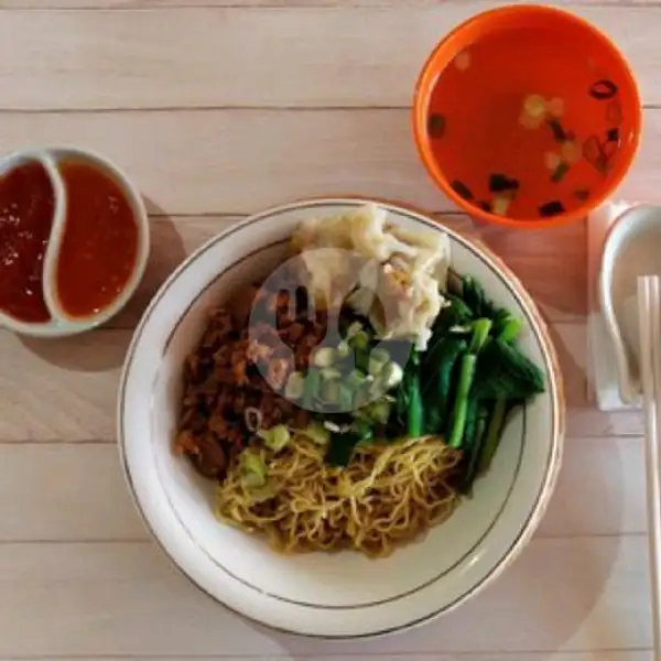 Mie Ayam  + Pangsit | Mie Ayam 77, Kwetiaw & Nasi Goreng, Denpasar