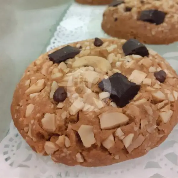 Choco Cashew Cookies | Bird Tea Gallery, Papa Kuning