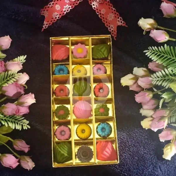 1 Kotak Coklat Valentine Shells / Kerang (Isi 18) | Susu Non Normal