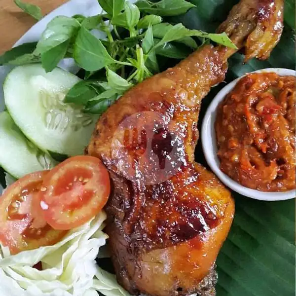 Ayam Bakar+Nasi | Seafood Eka Putri, Bumi Kencana