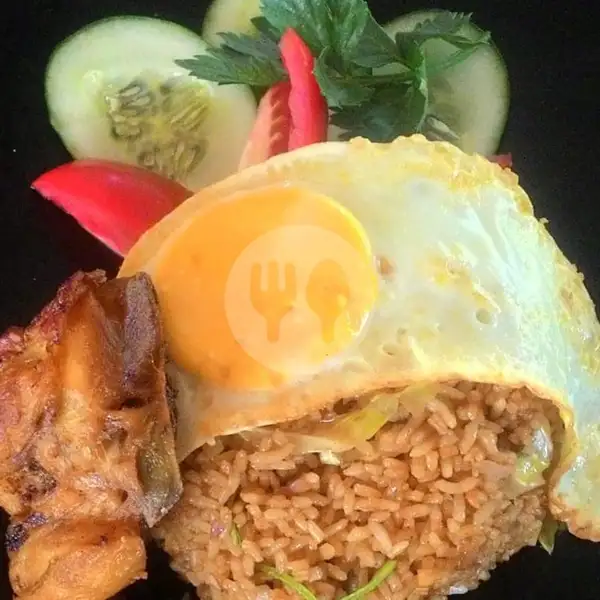 Nasi Goreng Ayam + Telur | Lalapan Makrul, Senggigi
