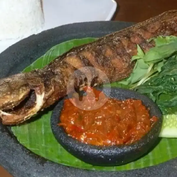 Lele Goreng + Nasi | Ikan Bakar Dan Ayam Bakar Cabang Seraya, Bengkong