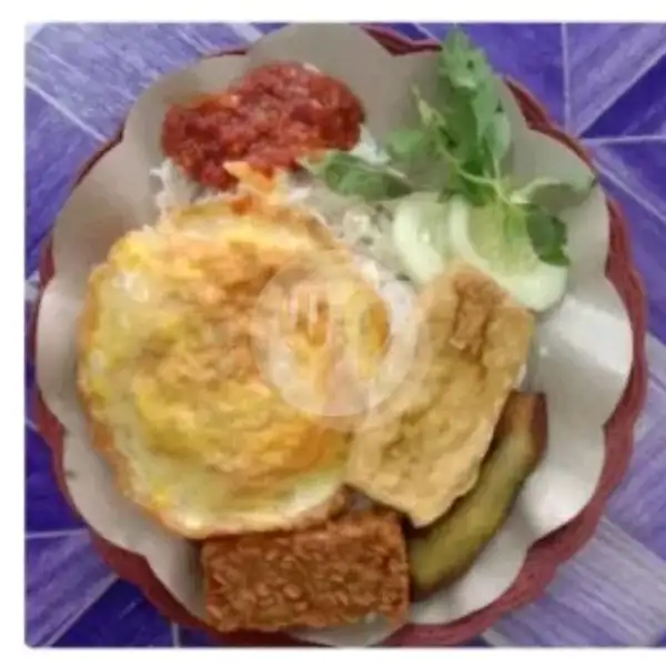 Nasi Penyetan Telur Dadar | Warung Makan Bu Tin, Sukolilo