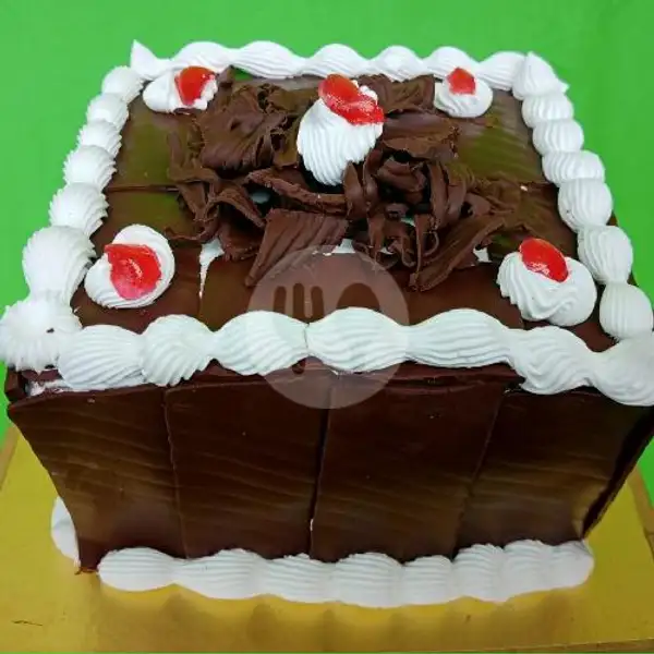 Kue Ultah Spesial Blackforest Uk 15x15, Free Perlengkapan | KUE ULTAH ULANG TAHUN IQIEN Cake, Tambun sel.