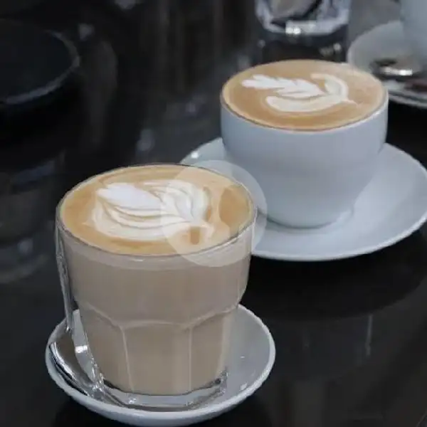 Hot Coffee Latte | Mie Sinting 