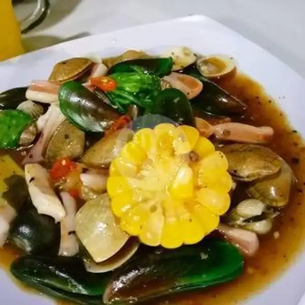 Kerang Mix + Cumi + Jagung | Seafood Seagood, Kebonkopi