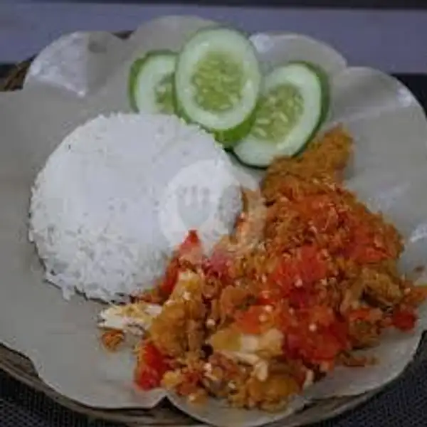 Nasi + Ayam Geprek Jumbo Dada + Sambal Lalapan + Es Jeruk / Jeruk Hangat | Ayam Geprek Farish, Tlogosari Kulon