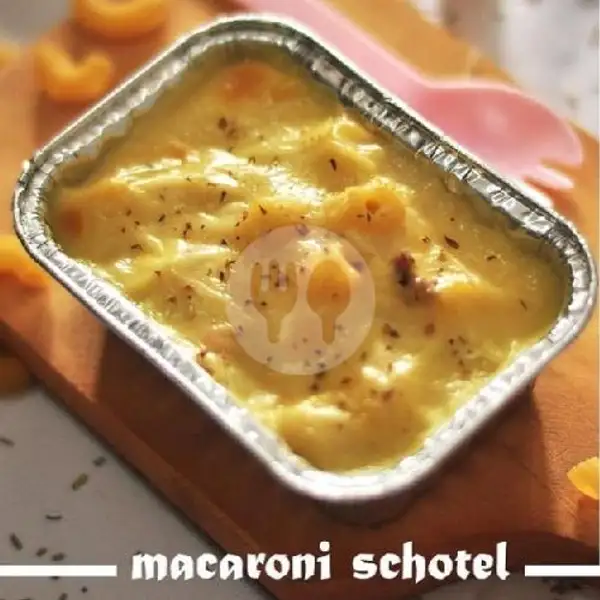 Macaroni Schotel | Fizi Frozen, Borneo 1