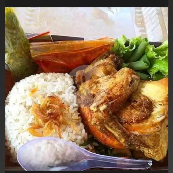 Ayam Pemadam Lapar//Pertama Hadir Dikota Medan// | Mie Aceh Indah Cafe, Deli Tua