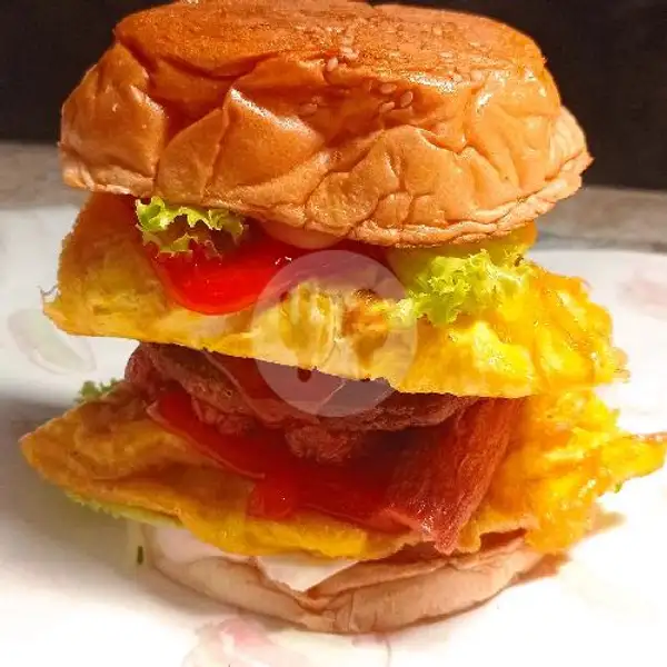 burger Sapi telur keju Sosis | Kaila Kebab, Tiban