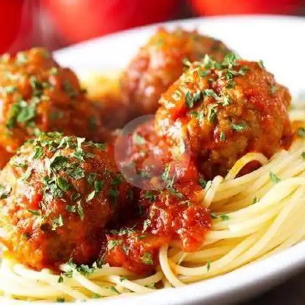 Spaghetti Meet Ball and Fries Free Es Teh | Cemilan Zhafran, Cengkareng