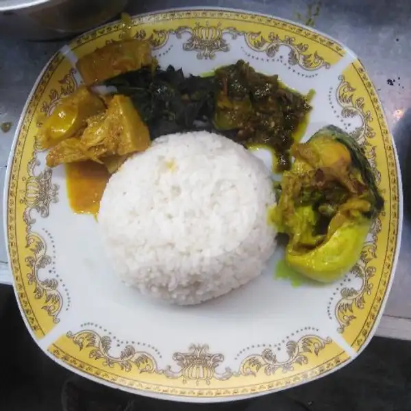 Nasi Ikan Patin Gulai Kuning +Es Teh manis | Masakan Padang Doa Mande