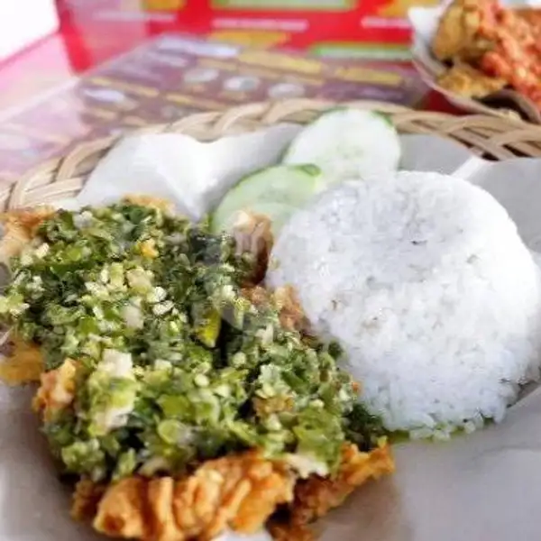 NASI AYAM GEPREK + ES LEMON TEA | Mie Aceh Phoenna, Karya Wisata