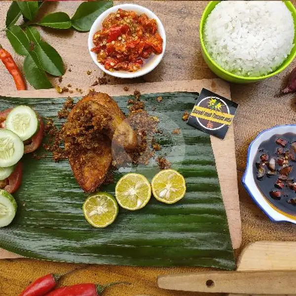 Paket nasi ayam Goreng | Cumi dan Ikan Bakar Rezekimah Timana Weh, Cigadung