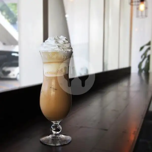 Coffee Float | Excelso Coffee, Paragon