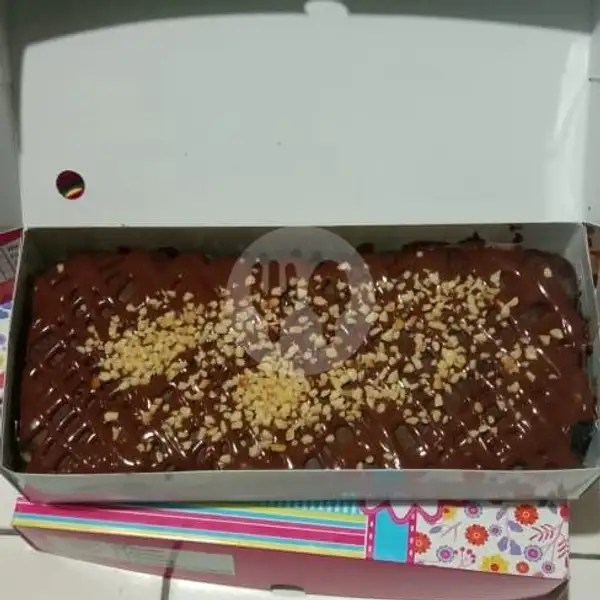 Brownis Hazelnut | Rizki Cake, Slipi