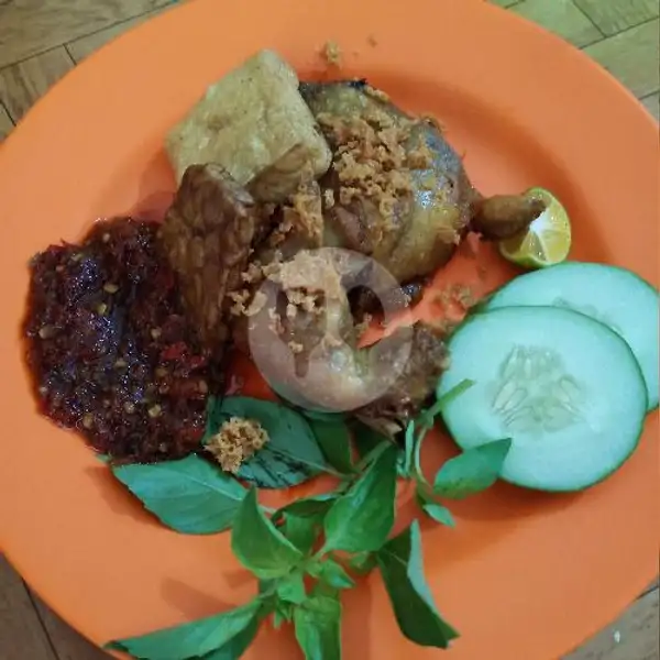 Ayam Goreng | Warung Singgah, Marina City