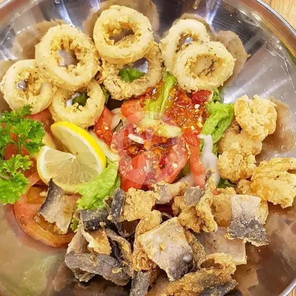 Crispy Platter | Fish And Cheap, Thamrin City