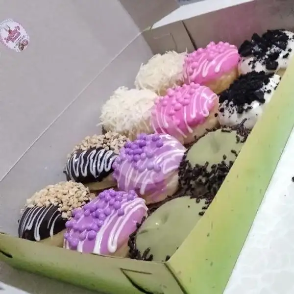 Donat Isi 12/15 (Random 2) | Jelita's Donut & Cake, Kembangan