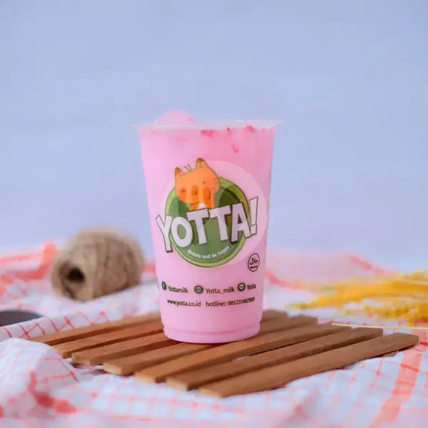 Strawberry Yogurt | Yotta, Dg Tata