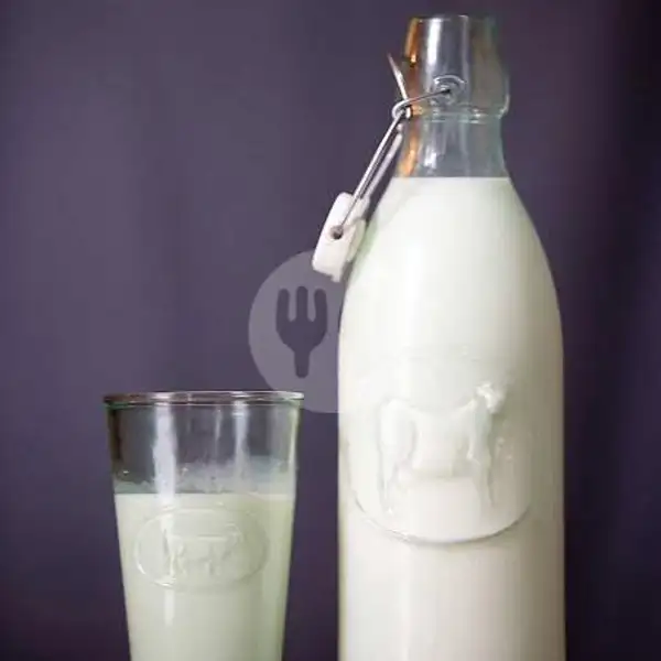 Fresh milk | JOOZ Bar, Naripan