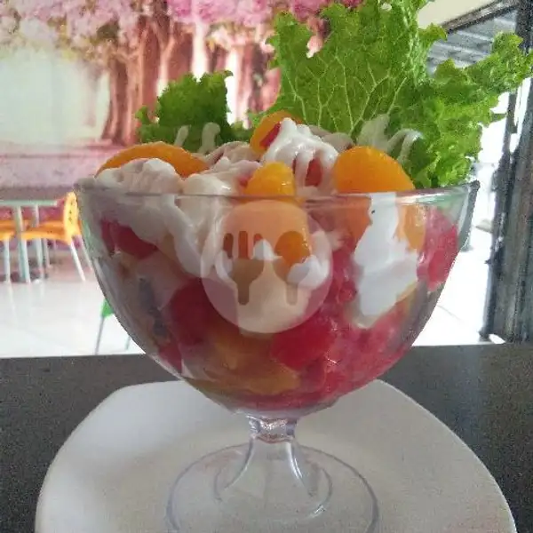 Tropical Fruit Salad | Thavela Cafe & Resto