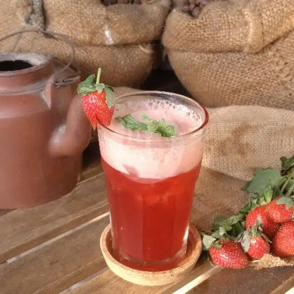 Strawberry Mint Tea | Puun Kupi