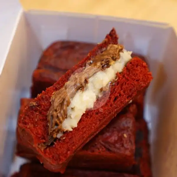 Roti Red Velvet Nutella, Keju (campur) | Junki Roti Bakar, Lowokwaru