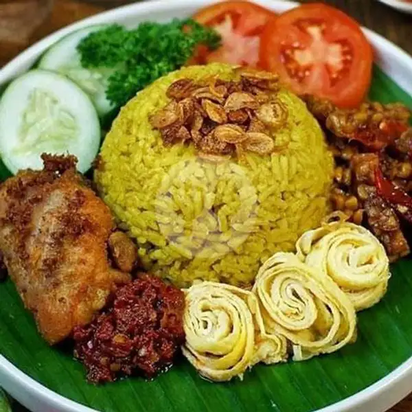 Nasi Kuning Ayam Goreng Balado | Warung Cantika Cikumpa