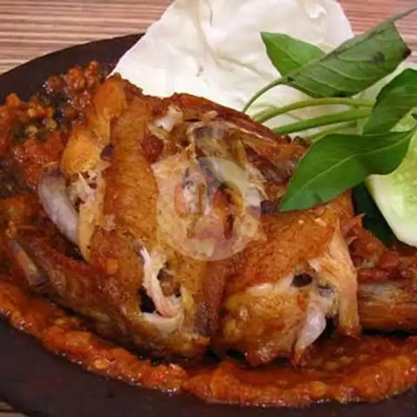 Ayam Penyet Sambel Tomat | Chili Kitchen Spesialis Ayam Geprek, Sa'i