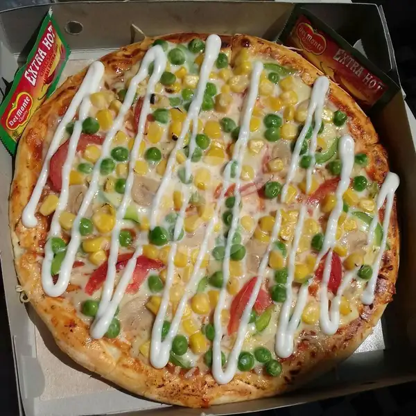 Pizza Veggie Medium | Pizza Laziz, Poncol