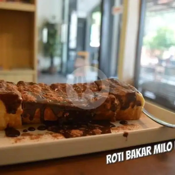 Roti Bakar Kasino Milk Crunchy + Milo | Roti Bakar & Kukus Nadira, Cimahi