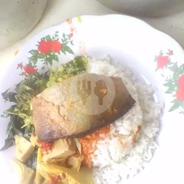 Nasi Rendang Limpa | Warung Makan Fajri Ketupat Sayur, Ruko Duren Sawit