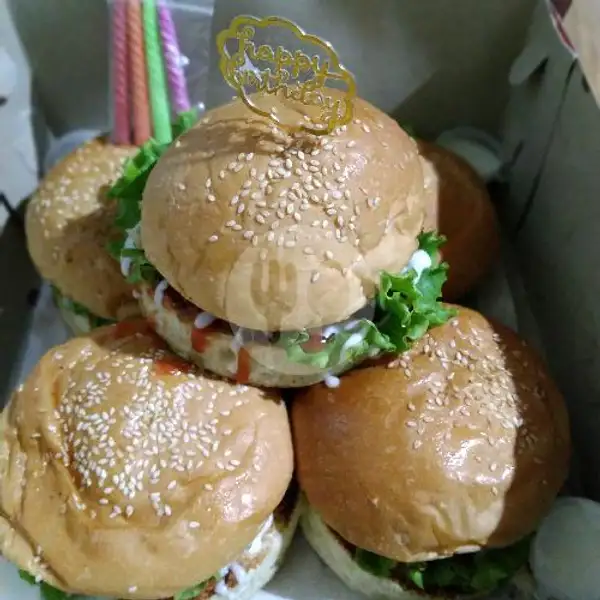 Burger Jumbo Ultah A | Burger Kuy