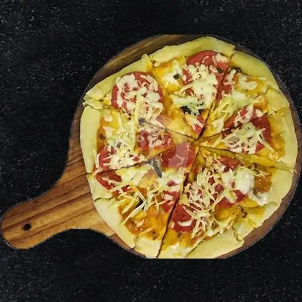 Beef Pepperoni Pizza Regular | Wann's kitchen