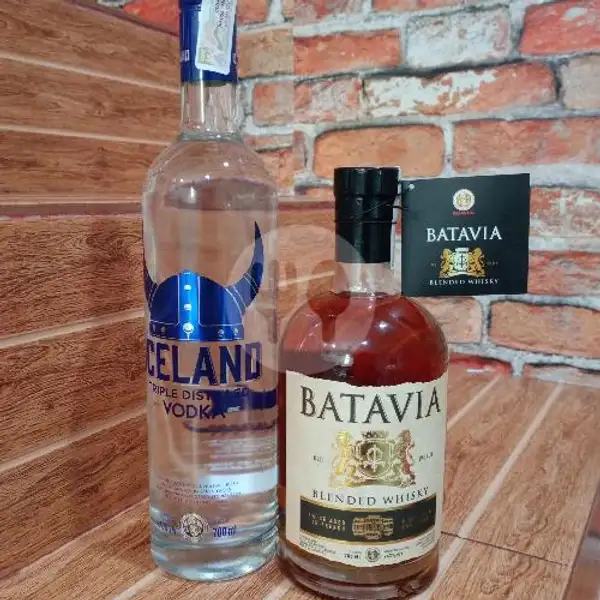 1 Btl Batavia 700ml + 1 Iceland Vodka 700ml | Beer Bir Outlet, Sawah Besar