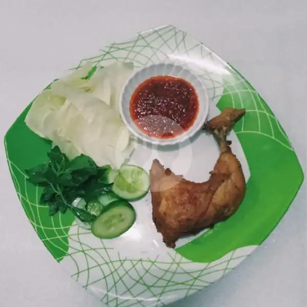 Ayam Goreng Paha Utuh Ala Carte + Lalapan + Sambel | Ayam Bakar ST