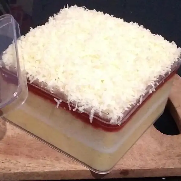 Strawberry Cheese | Omah Dessert Box