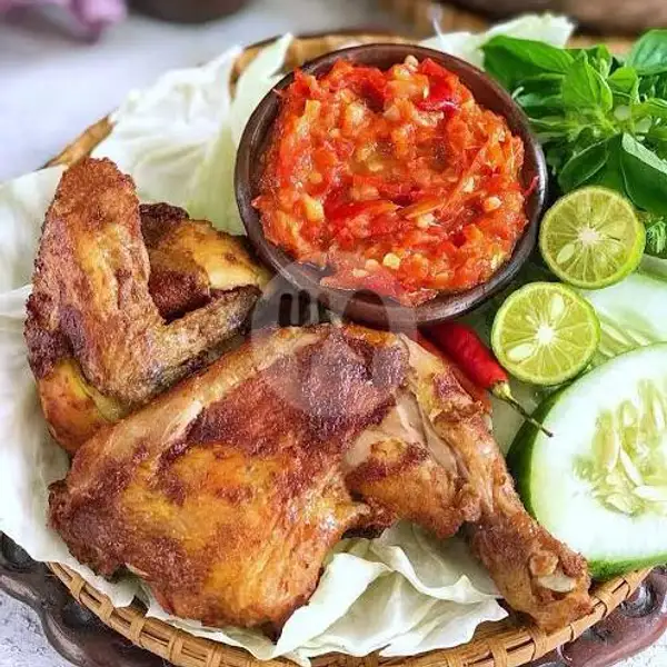 Ayam Goreng | Warung Shakaro, Kramat Jati