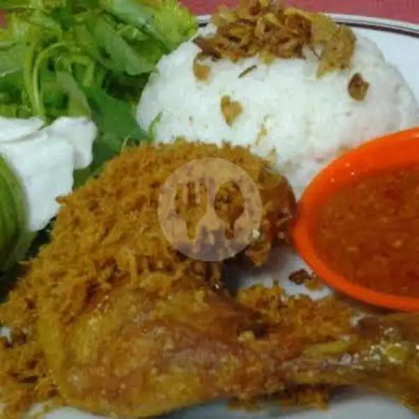 ayam goreng kremes + nasi | Pecel Lele Ayam Kremes Ayah Jenggot Abi, Duren Sawit