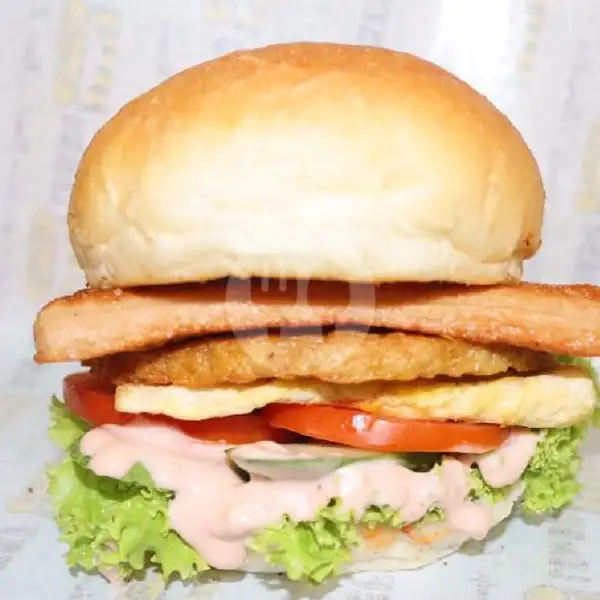 Burger Ayam + Telur + Sosis | May Burger Batam (Ramly Tiban), Bank Mandiri Tiban