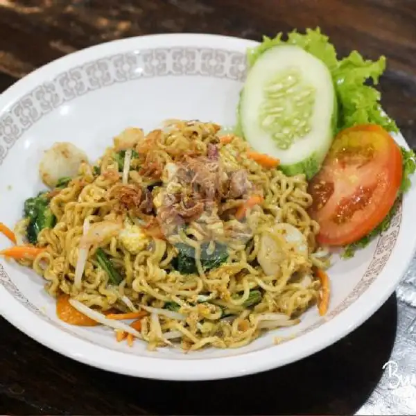 Mie Goreng Ayam / Chicken Fried Noodles | Bunakencafe.id, Kompleks Ruko Palm Spring