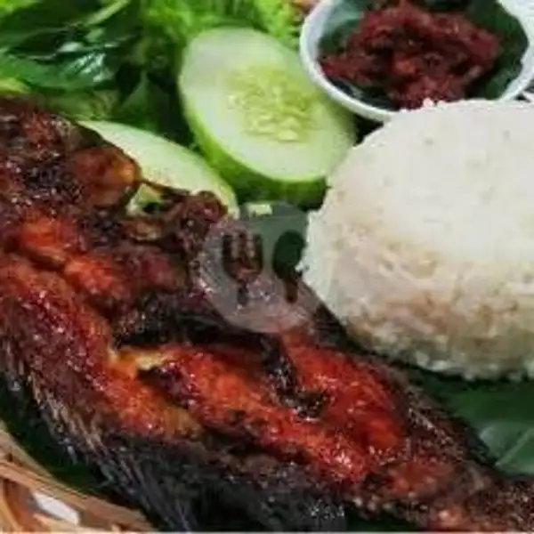Ikan Nila Bakar + Nasi | Cafe Family, Siantar Square