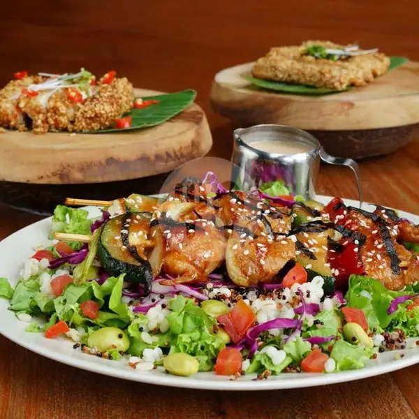 Barley Quinoa Bowl with Yakitori | BURGREENS - Healthy, Vegan, and Vegetarian, Menteng