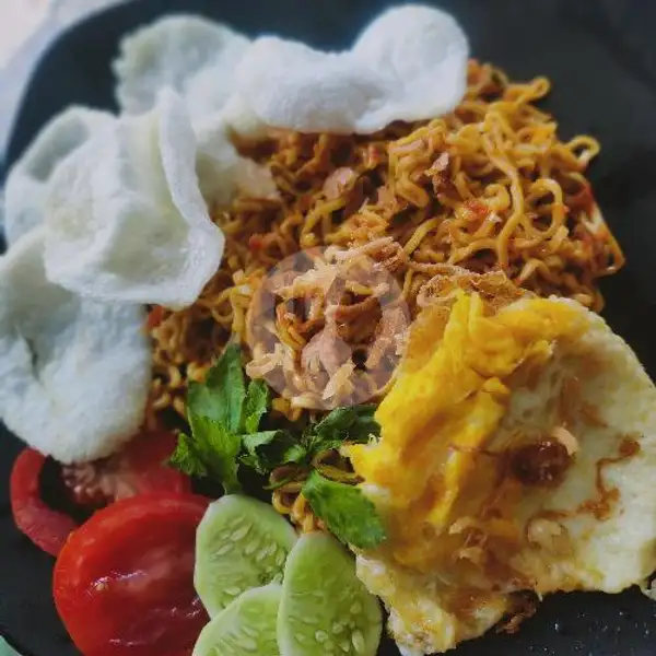 Mie Goreng Mercon Super Pedes Bangeett... | Ayam Crispy Tasya Tia, Sukajadi Riau
