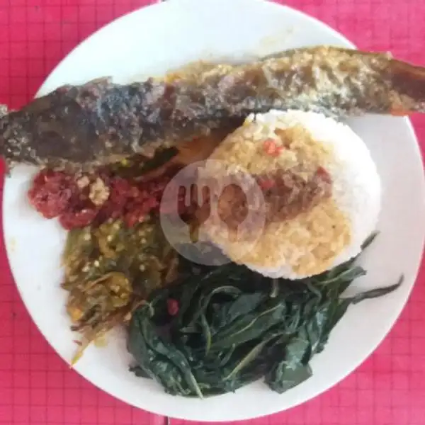 Nasi, Lele Goreng , Sayur, Sambal | Warung Inang Masakan Padang, Tukad Banyusari